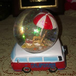 California snow globe